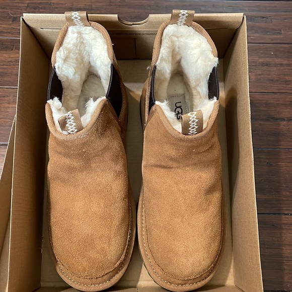 BNIB AUTHENTIC UGG boots size 6 - Picture 2 of 8